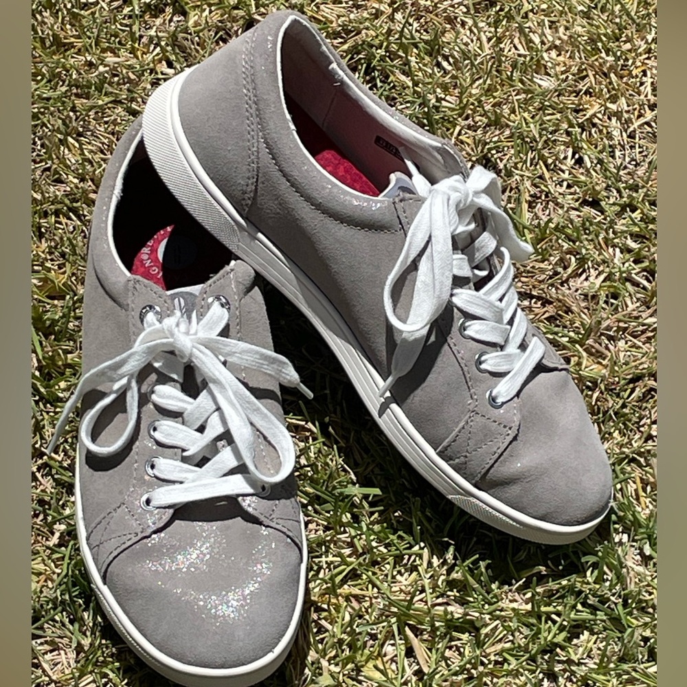 Revitalign Grey Metallic Sneakers size 9